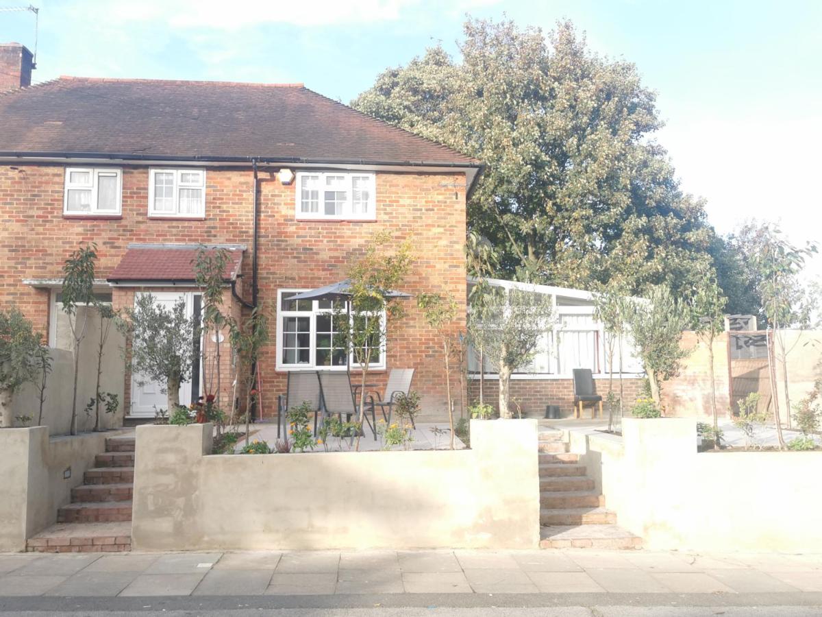 Sanderson Studio Apartments in Bromley, Greater London - B&B