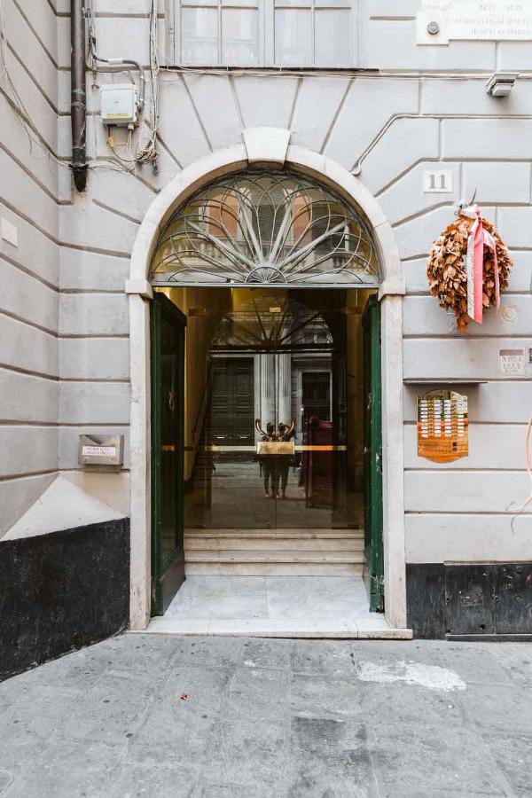 Renovated Apartment with Balcony in San Lorenzo - with elevator - B&B