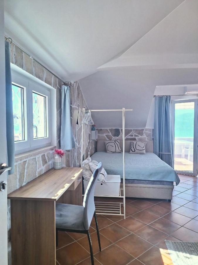 Studio with Ocean View (1)