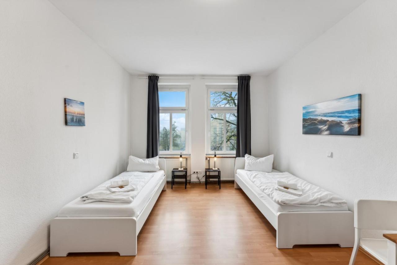 GÜNSTIGE Wohnungen für Monteure in Halle Zentrum Wifi, Smart TV, Parking NEW - Chambres d’hôtes Halle