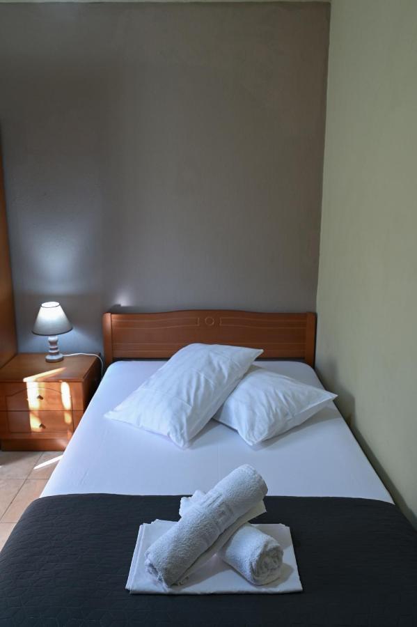 Basic Triple Room