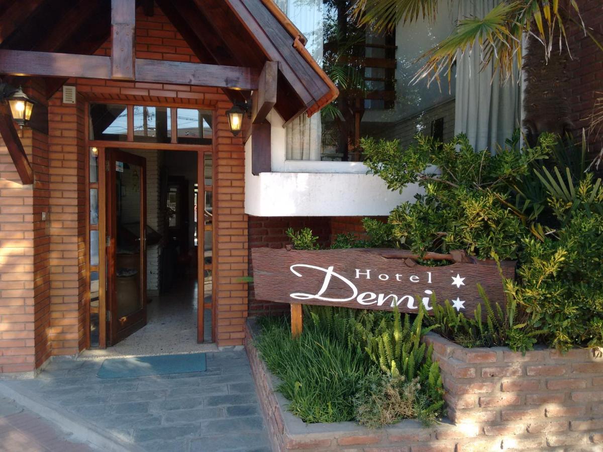 B&B Villa Gesell - Hotel Demi - Bed and Breakfast Villa Gesell