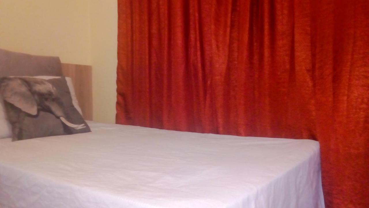 Single Room with Shared Bathroom