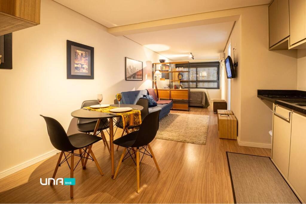 Studio 907 Parque Una com garagem - B&B