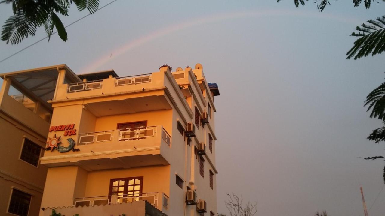 Puerta Sol Inn - B&B Manglaralto