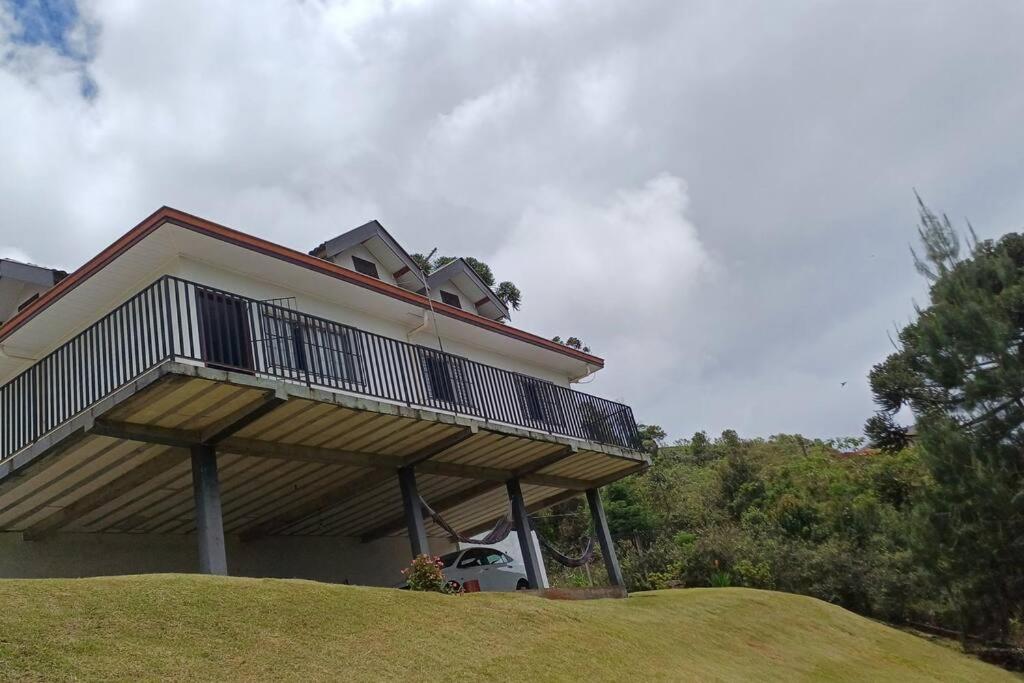 Linda Casa em Campos do Jordão - B&B