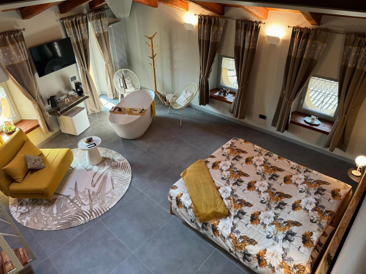 Deluxe Double Room with Bath