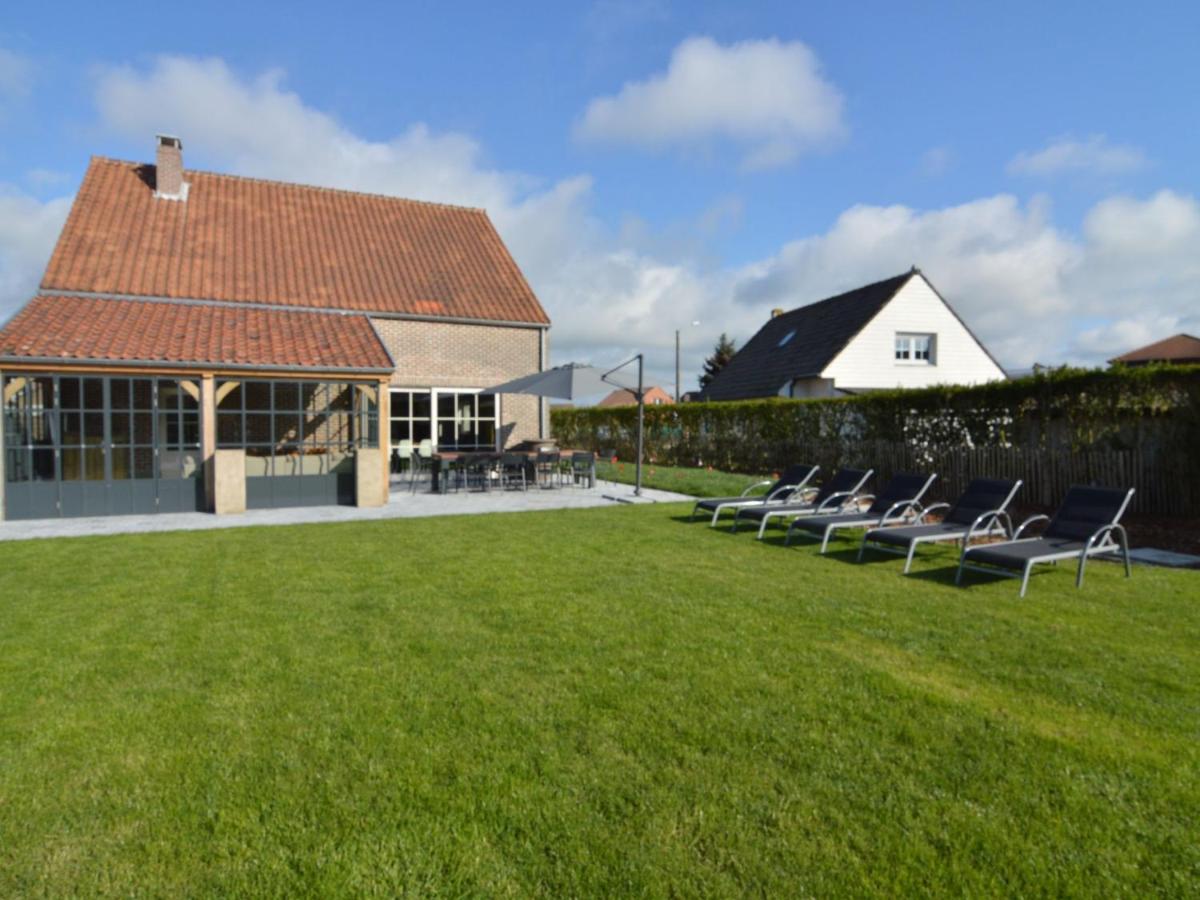 B&B Middelkerke - Magnificent Holiday Home in Middelkerke - Bed and Breakfast Middelkerke