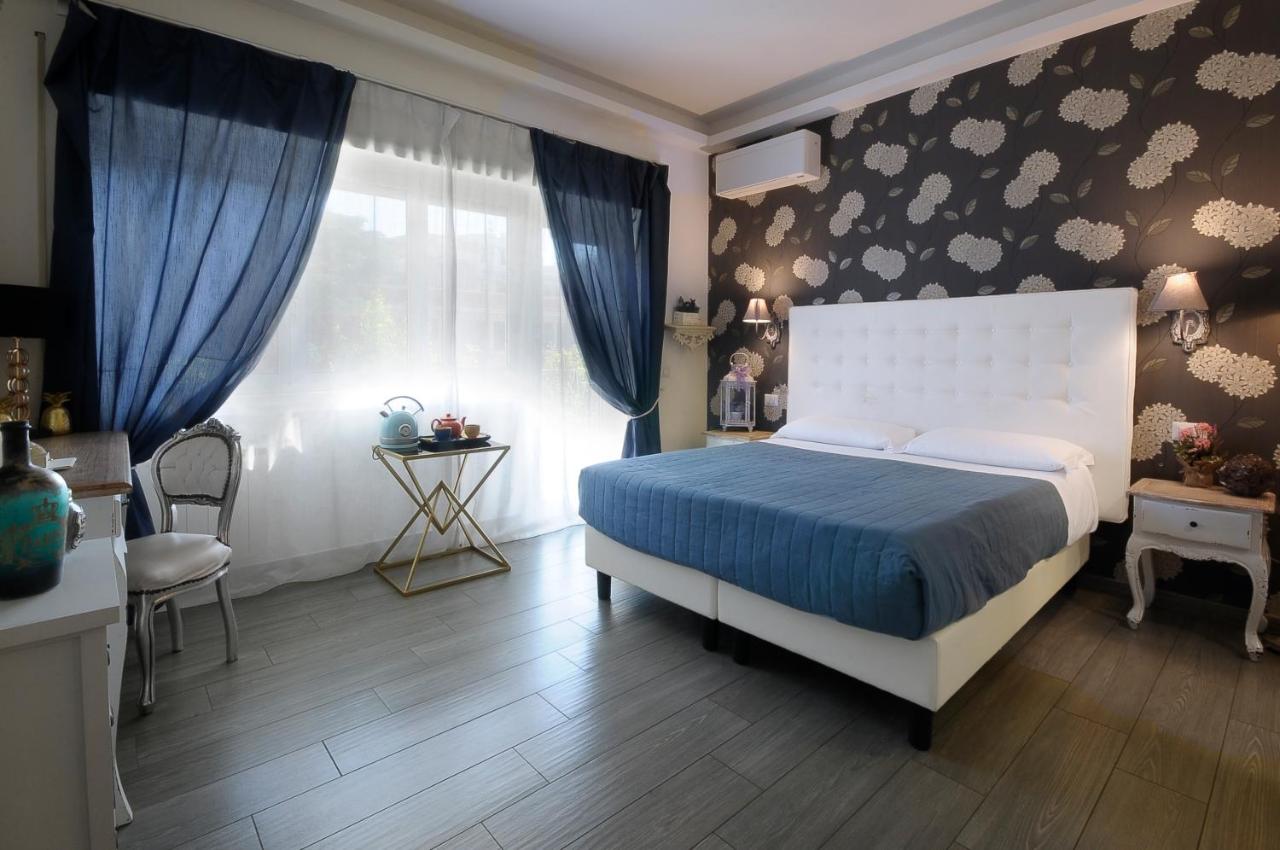 Deluxe Double or Twin Room with Balcony