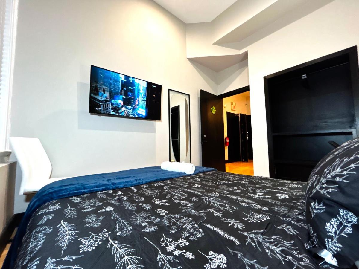 Bright & New Room Shared Apartment NYC Bus - B&B Englewood