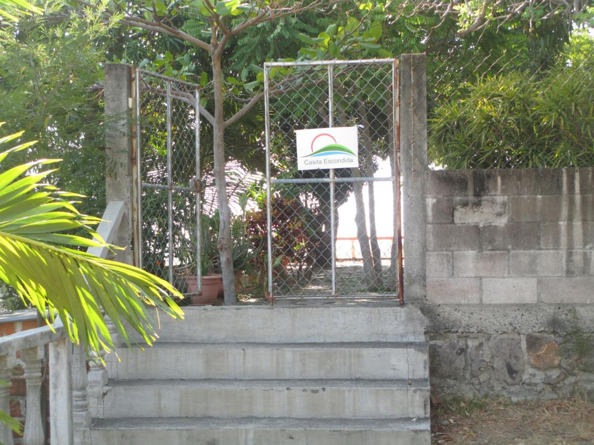Casita Escondida- El Salvador - B&B