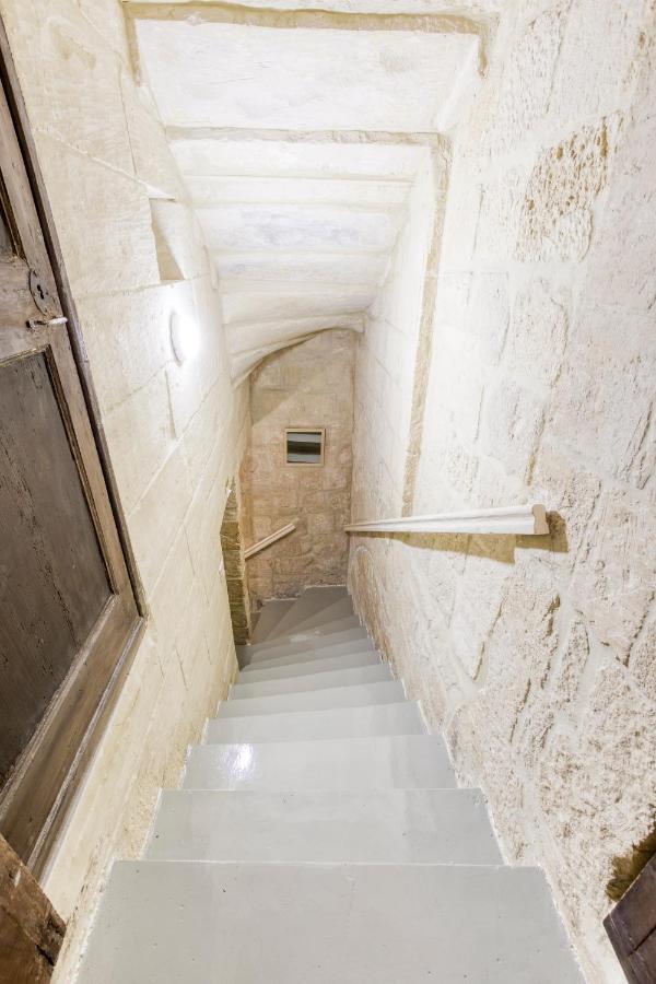 VLT214 - Charming Valletta Townhouse - B&B La Valletta