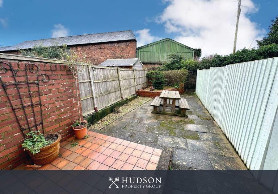 Town Centre Period Property by Shrewsbury Abbey - B&B
