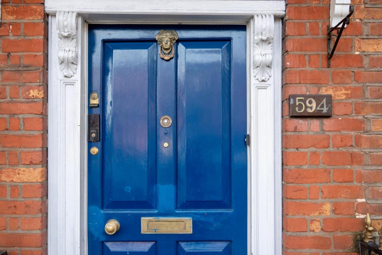 City Centre D1 - 2 Bedroom Spacious Modern Duplex House - Bed and Breakfast