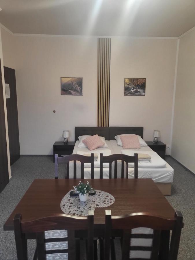 Economy Quadruple Room