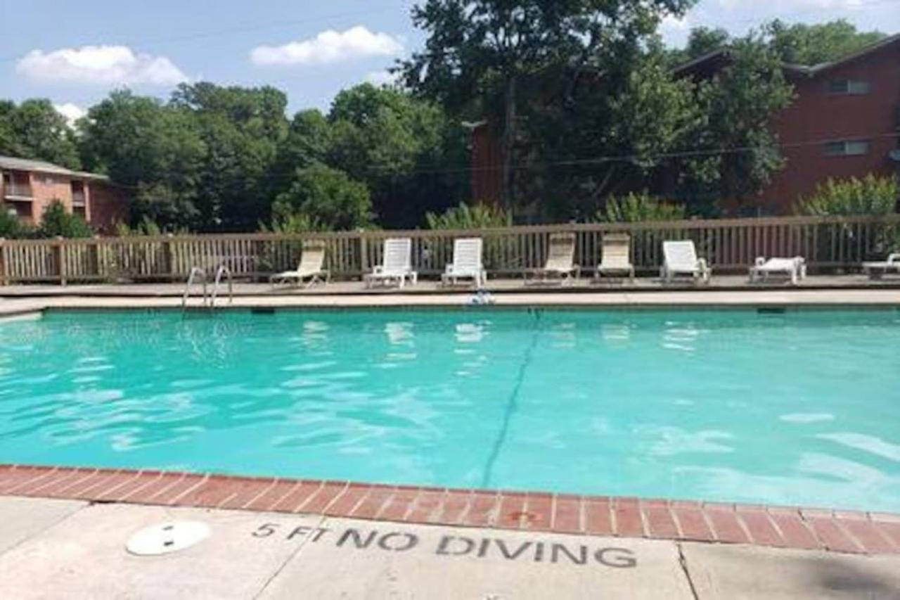 Walkable to Sanford Stadium or downtown - B&B Athens