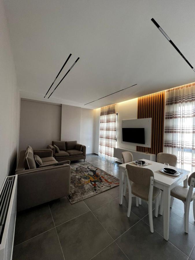 Comfort Inn Xll - Ferienwohnung Tirana