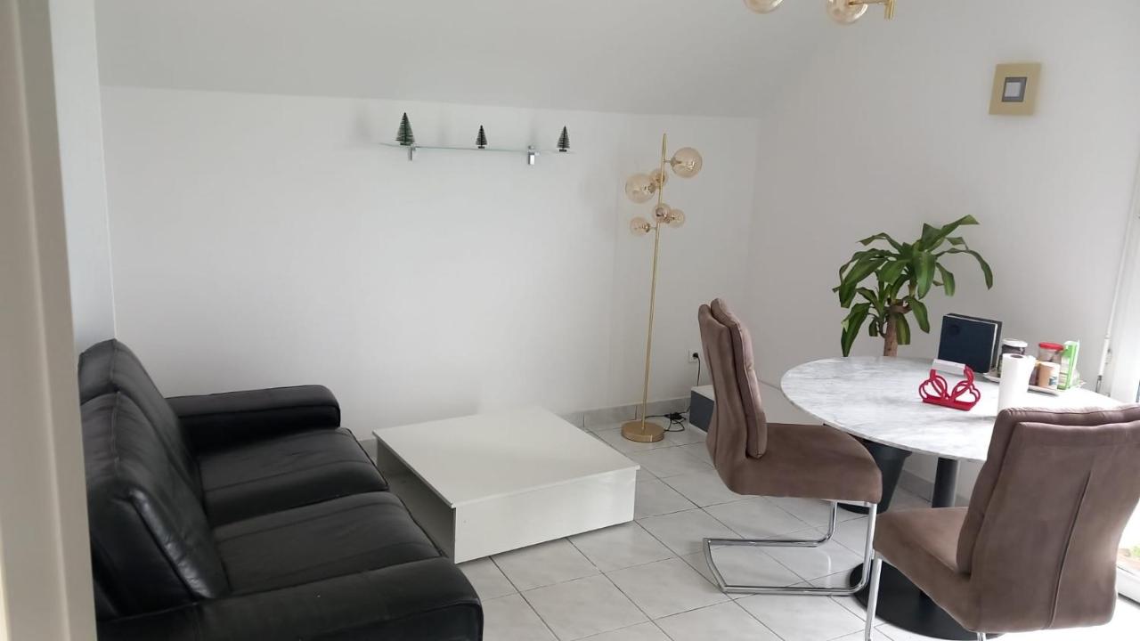 One-Bedroom Apartment - Non-Smoking