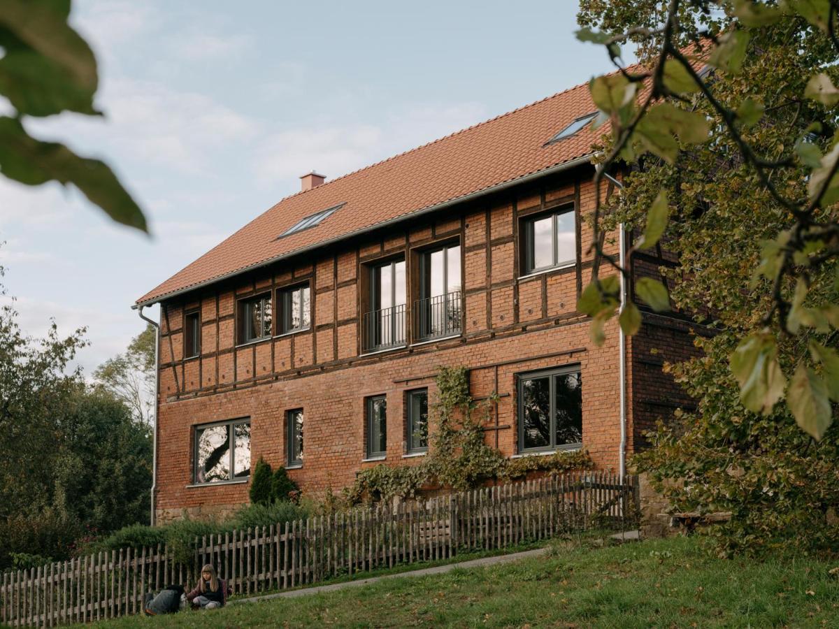 Stall & Sterne - Ferienwohnungen in der Scheune - B&B Hirschfeld