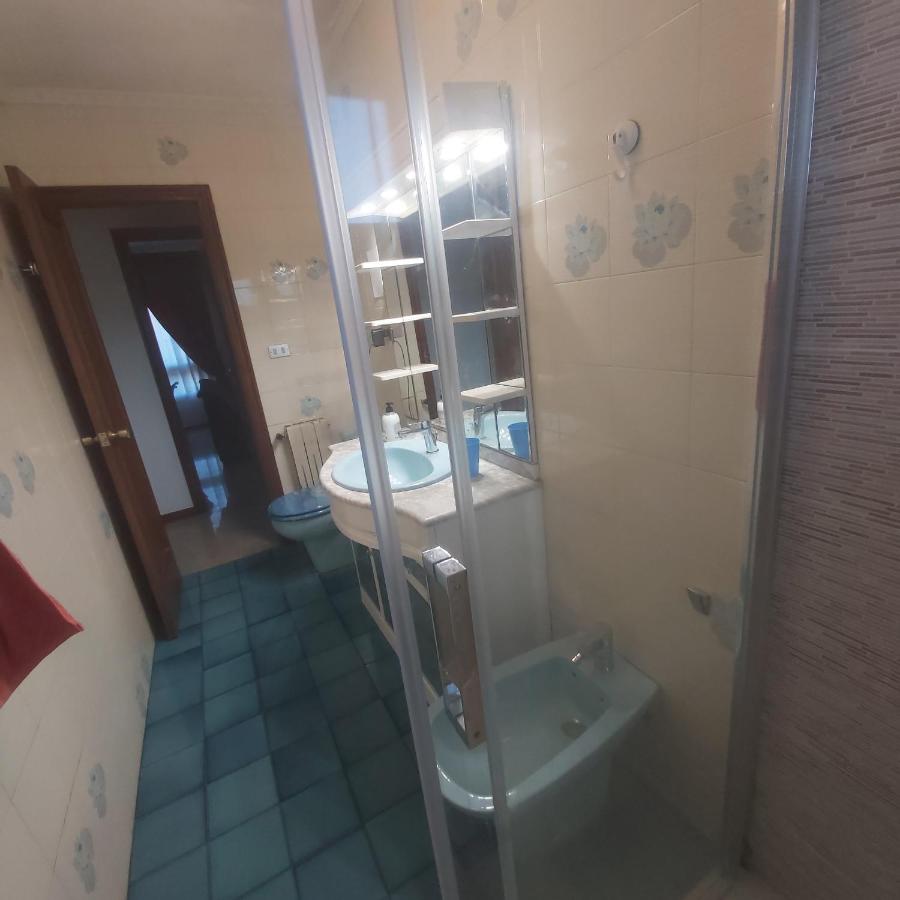 casa bembrive planta 1 - Chambres d’hôtes Vigo