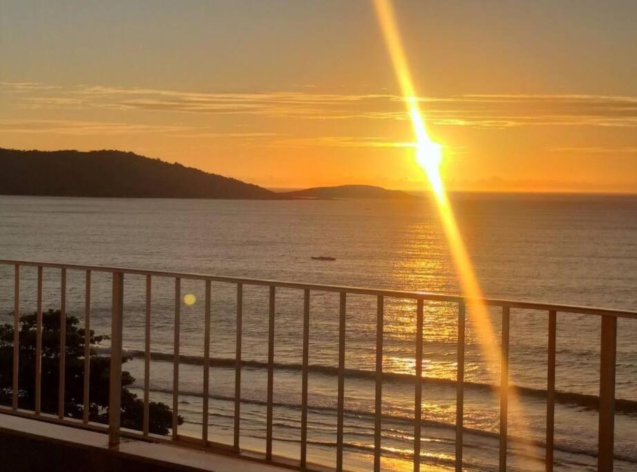 Frente Praia do Morro - Bed and Breakfast Guarapari