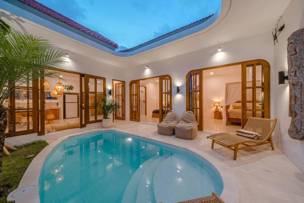 Villa NÂTIKA - Mediterranean & Tropical 3B Villa Canggu Beach - Chambres d’hôtes Canggu