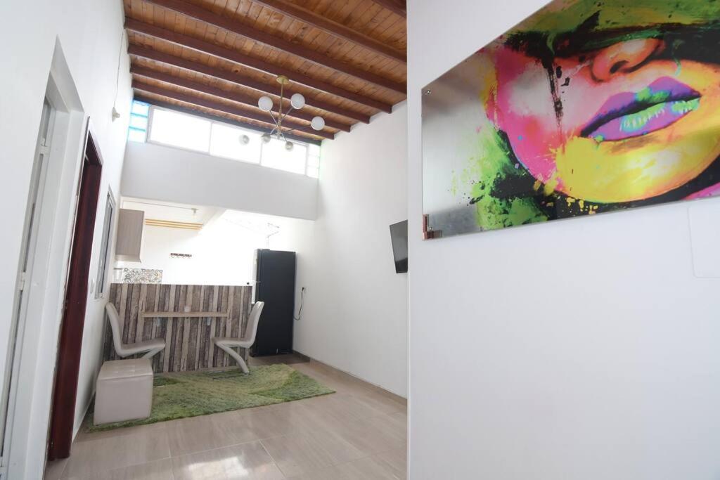 luminoso y fresco apto cerca de todo - Ferienwohnung