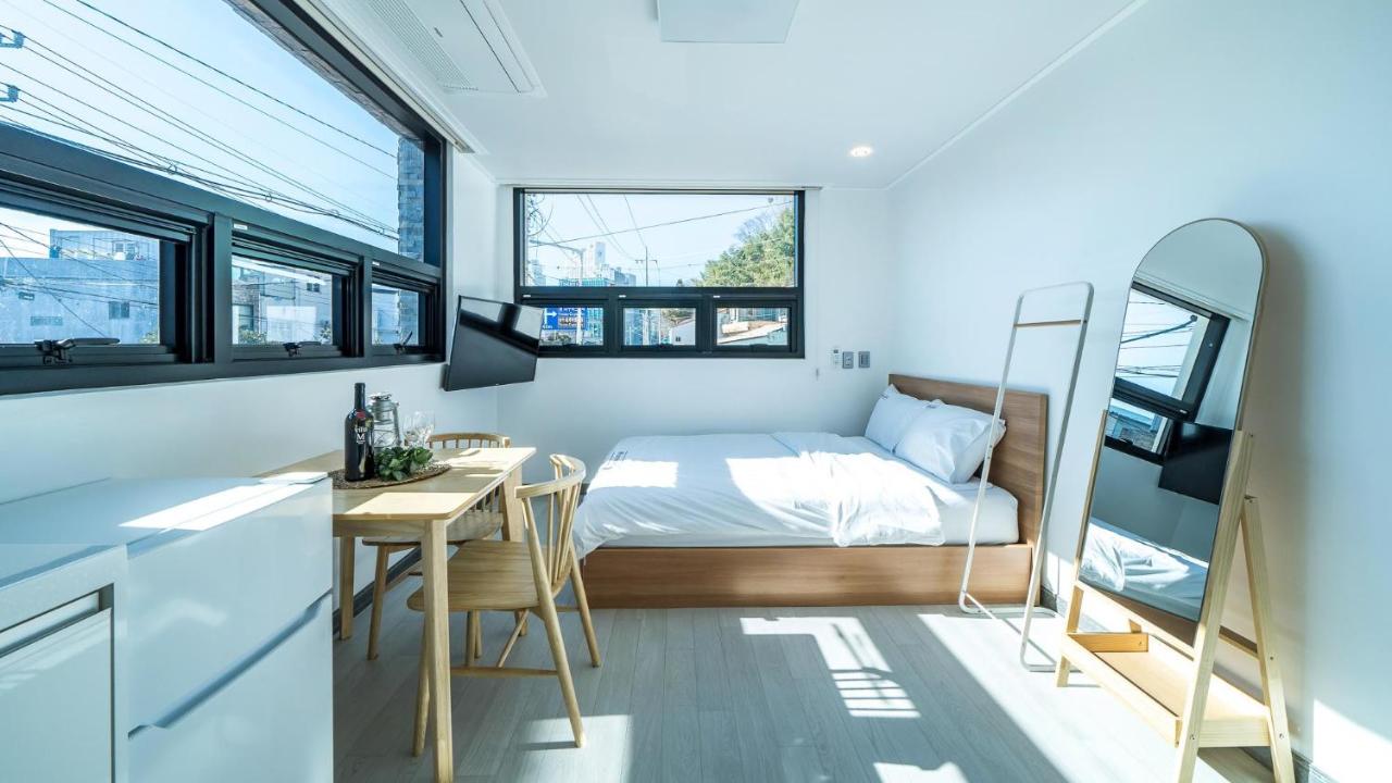 Yeosu Nangmanstay pension - Bed and Breakfast