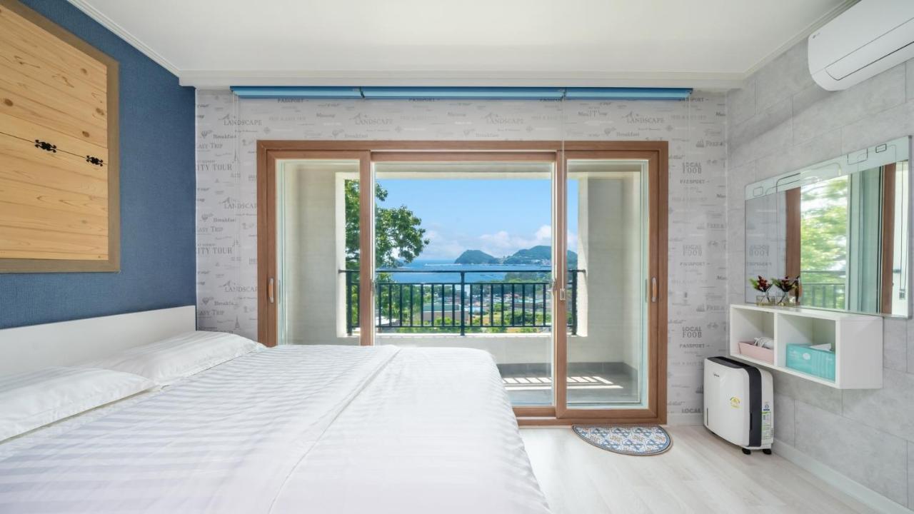 Namhae Familyae Pension - B&B