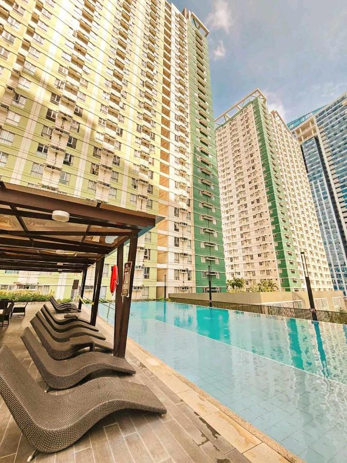 2 bedroom Avida Tower Riala VillaHermia Staycation - B&B