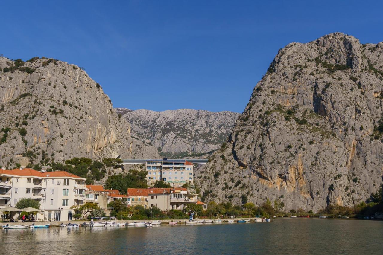 Sunny Apartment - Ferienwohnung Omiš