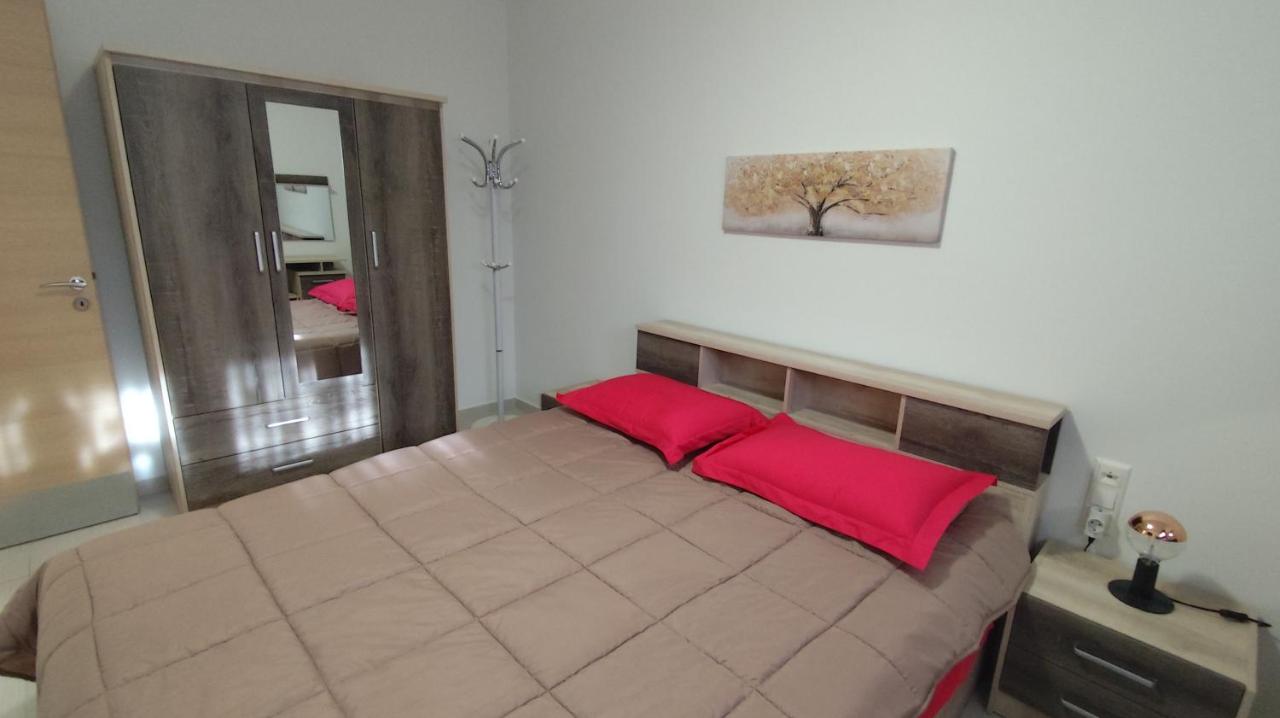 MICHELLE PATRASSO - Quiet & comfortable apartment in Patras with free parking - B&B