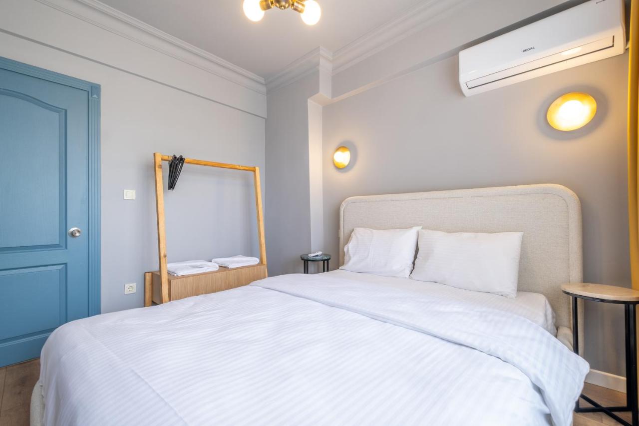 Three-Bedroom Deluxe Apartment