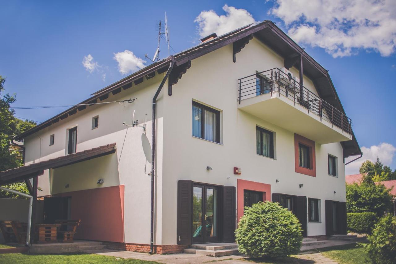 Diás Panzió - B&B Orfű