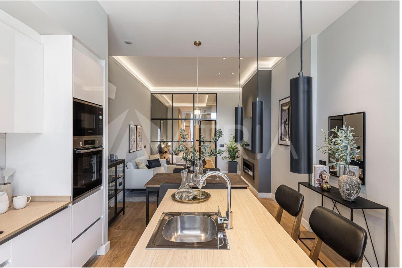 Flat 5 10m walk to Bernabeu Real Madrid stadium - Chambres d’hôtes Madrid