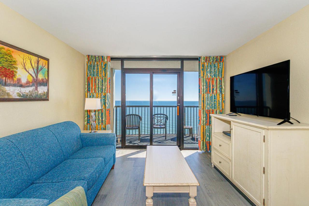 Oceanfront 3 Bedroom Condo- Newly Renovated-Compass Cove North 1416 - B&B