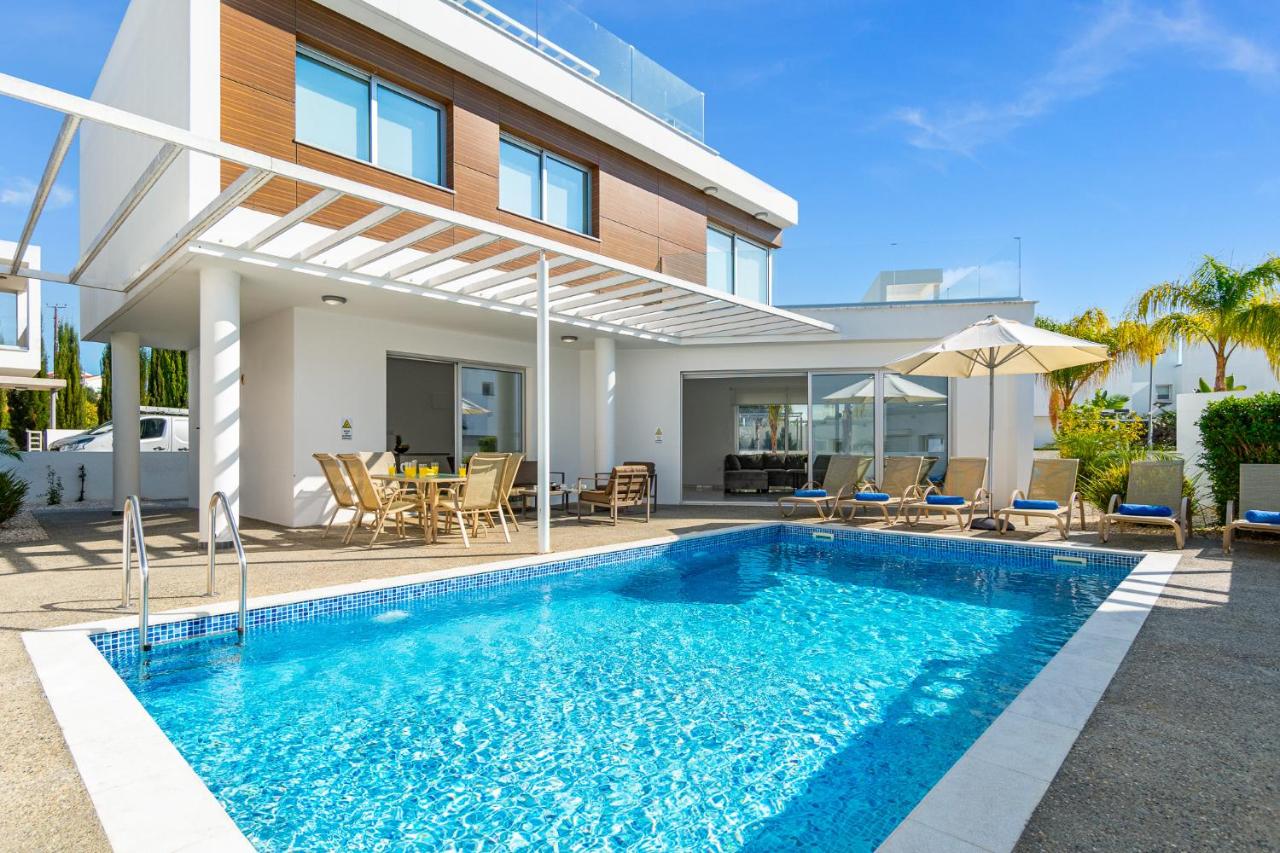 Villa Elite Blu by Ezoria Villas - B&B