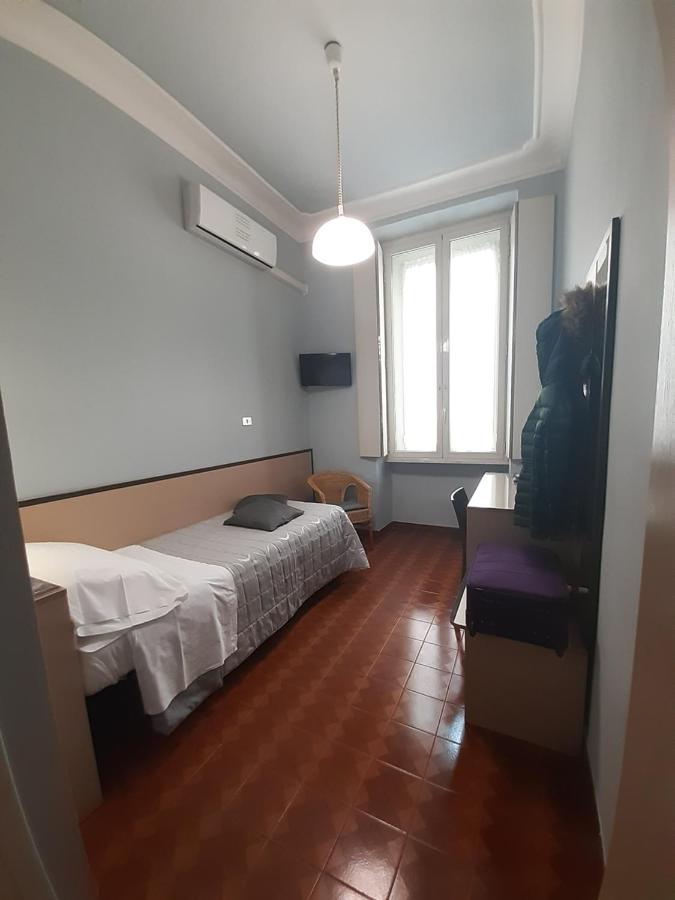 Camera Singola con Bagno Privato