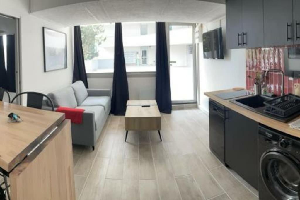 Marius, 3 ch, parking, Tram Croix d'argent au pied, Sleep-in-Montpellier - B&B