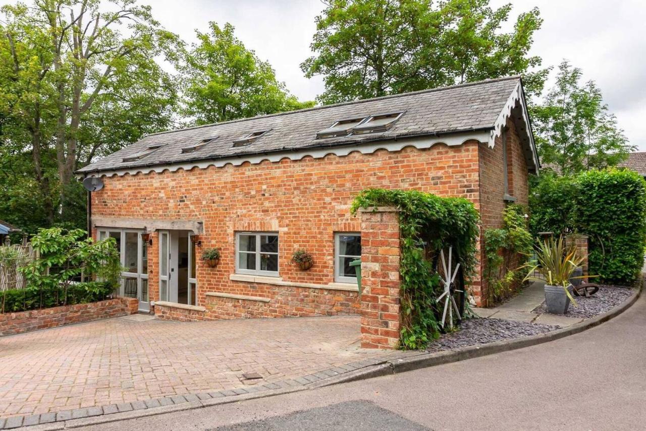 Luxury -chelt Walking-2bed-long Stays-parking - Chambres d’hôtes