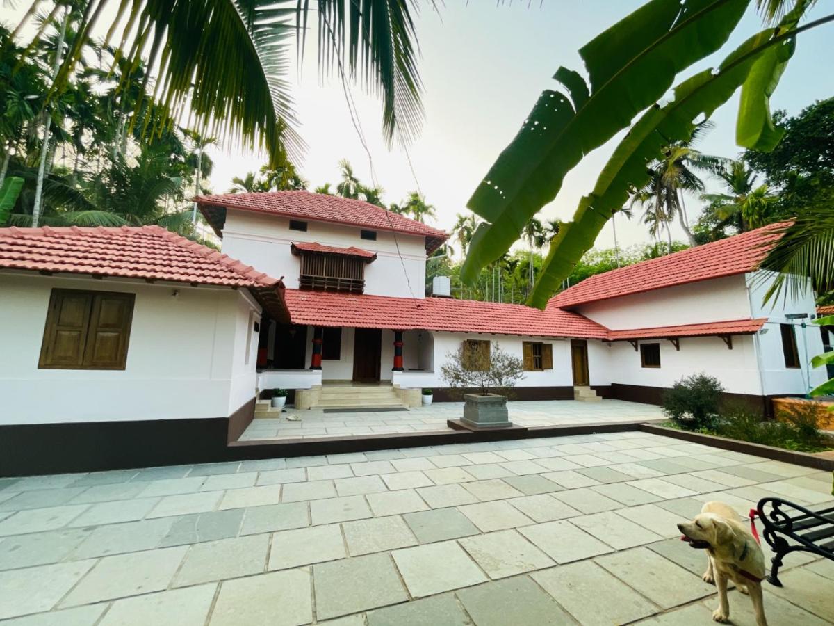 Kaanayi Heritage Home - Bed and Breakfast
