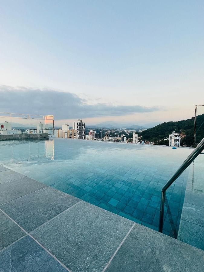 UP 401 | Mobiliado | WIFI | Piscina | Vaga - Ferienwohnung