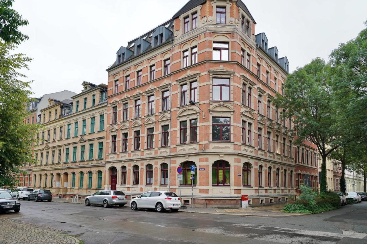 EDLER WOHNRAUM Luxuriöses Stadtstudio mit Balkon, Kaffeevollautomat & Klima - B&B