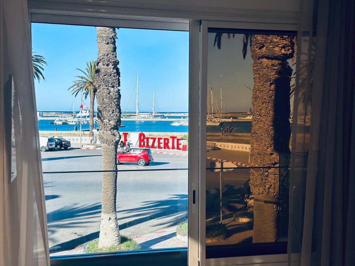 Deluxe One-Bedroom Apartment with Ocean View