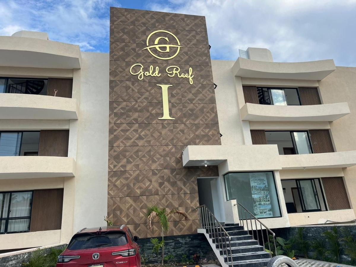 Gold Reef 201 - Luxury 2BR mit Pool, Beach Shuttle und Tiefgarage - Bed and Breakfast