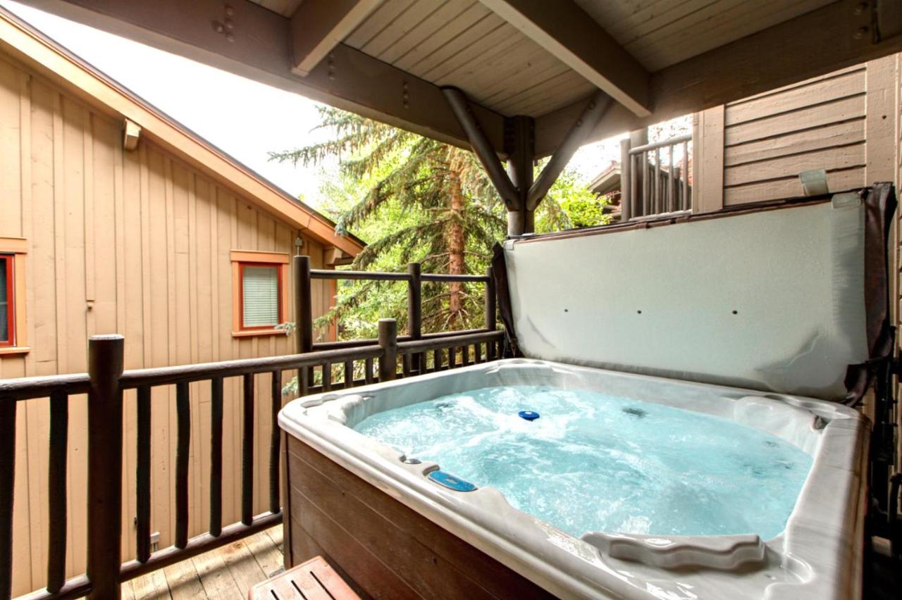 KBM Resorts Walk to Deer Valley slopes Cozy 2Bdrm condo hot tub BLL-251 - B&B