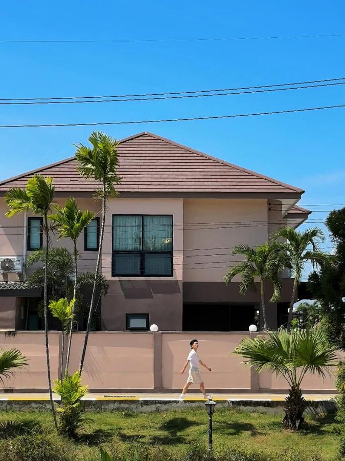 Long-term renting benefits Jomtien Beach The Venice Villa - Ferienwohnung