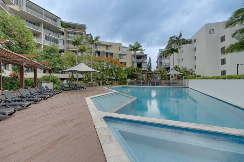 Private Rooftop Beachside 3-Bed Apt with Pool - B&B