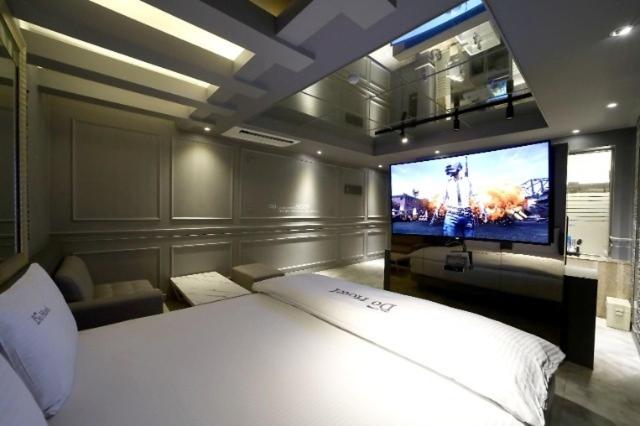 Double Room 2