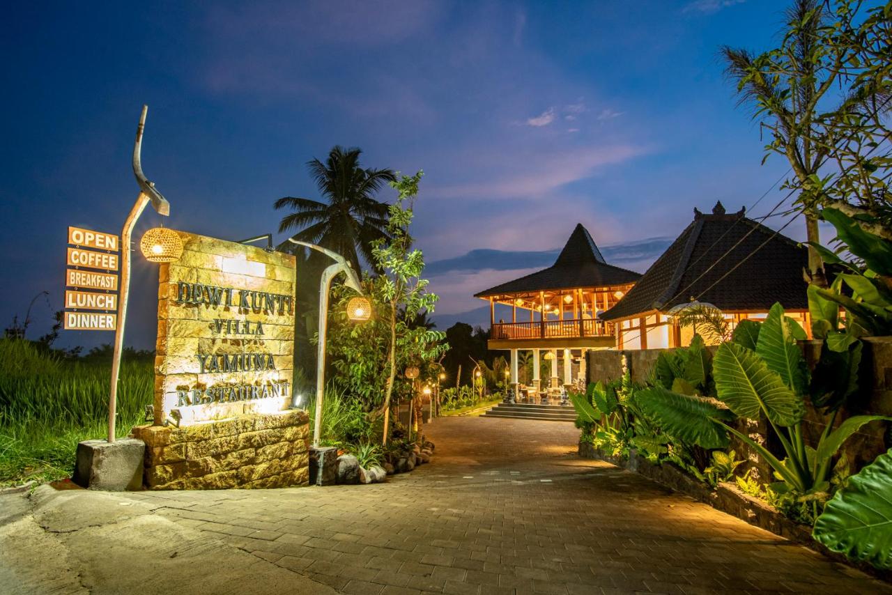 Dewi Kunti Villa - Bed and Breakfast Tegalalang